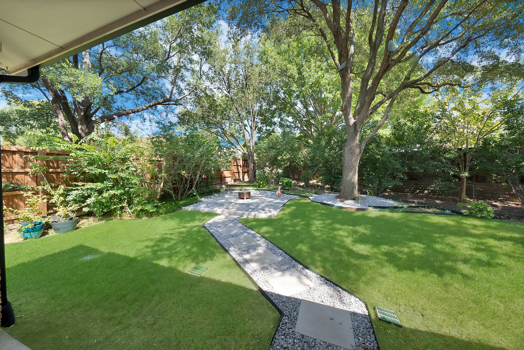 2314 Club Creek Boulevard