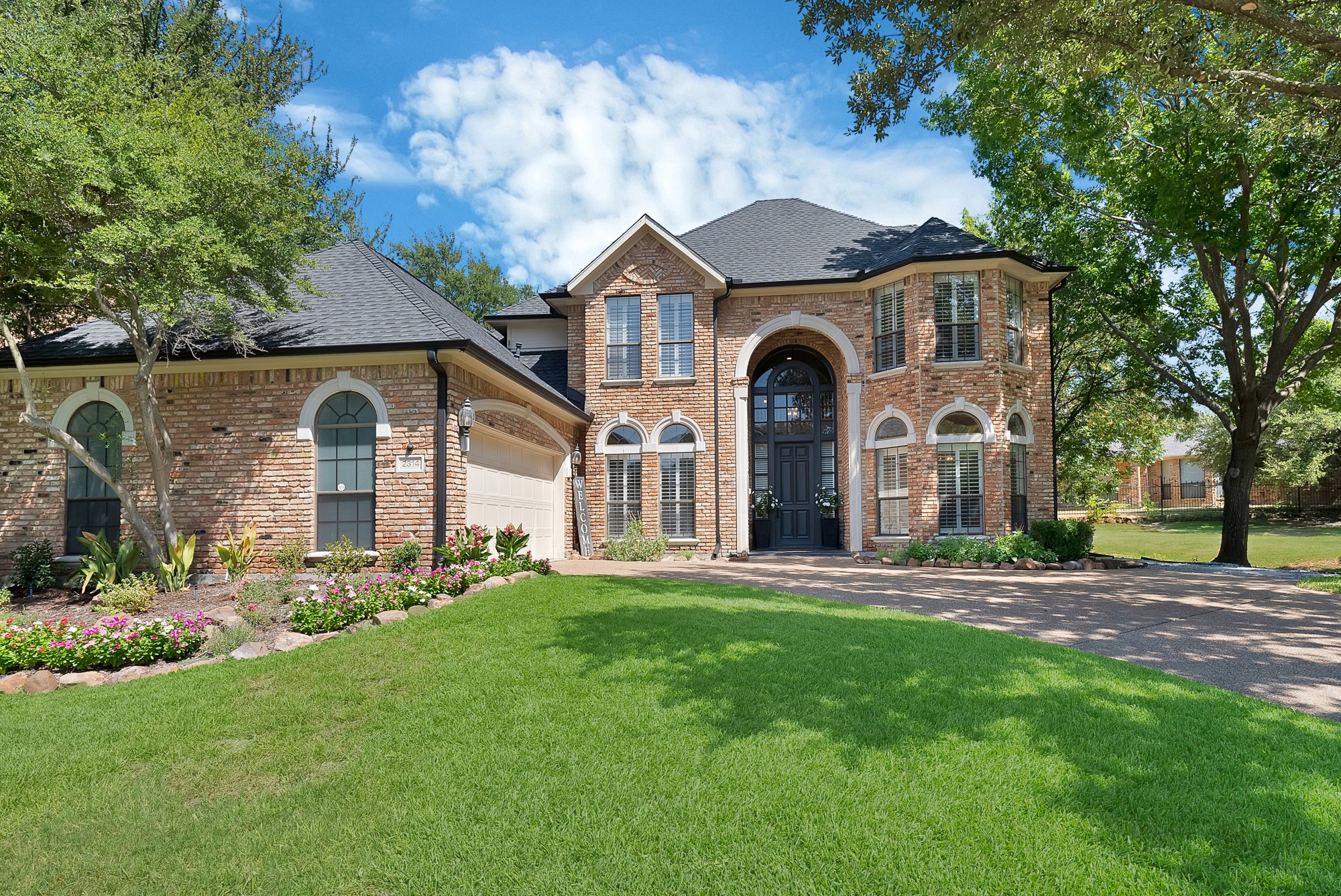 2314 Club Creek Boulevard