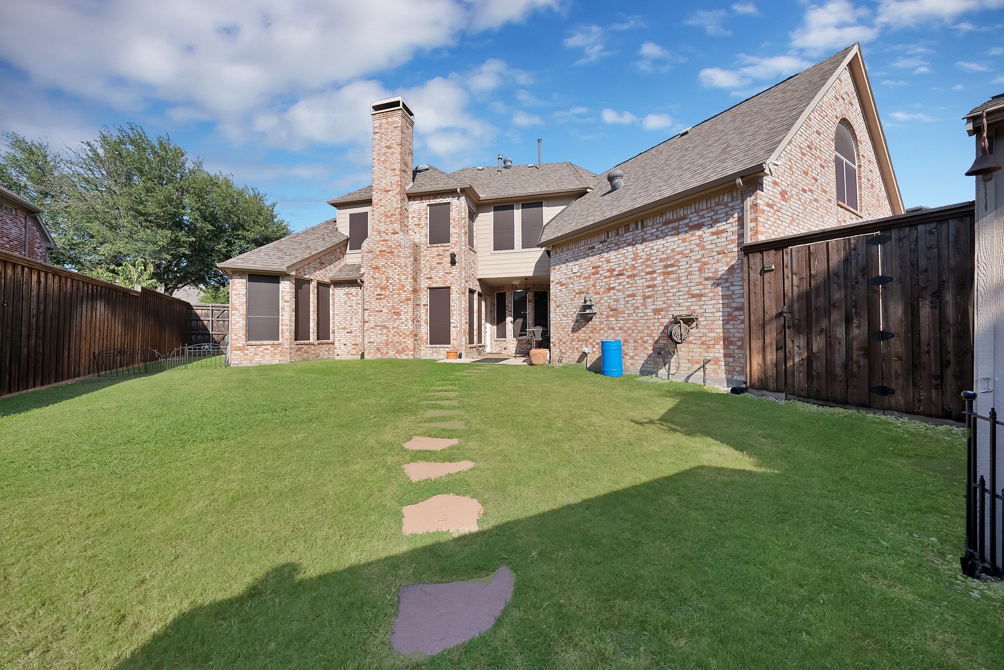 2605 Saratoga Drive
