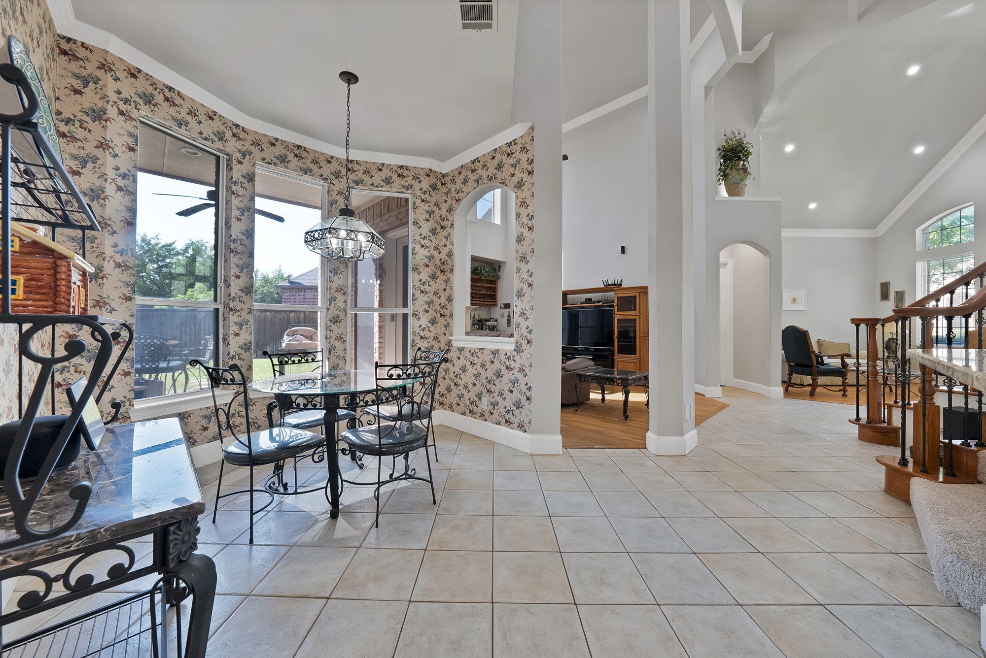 2605 Saratoga Drive