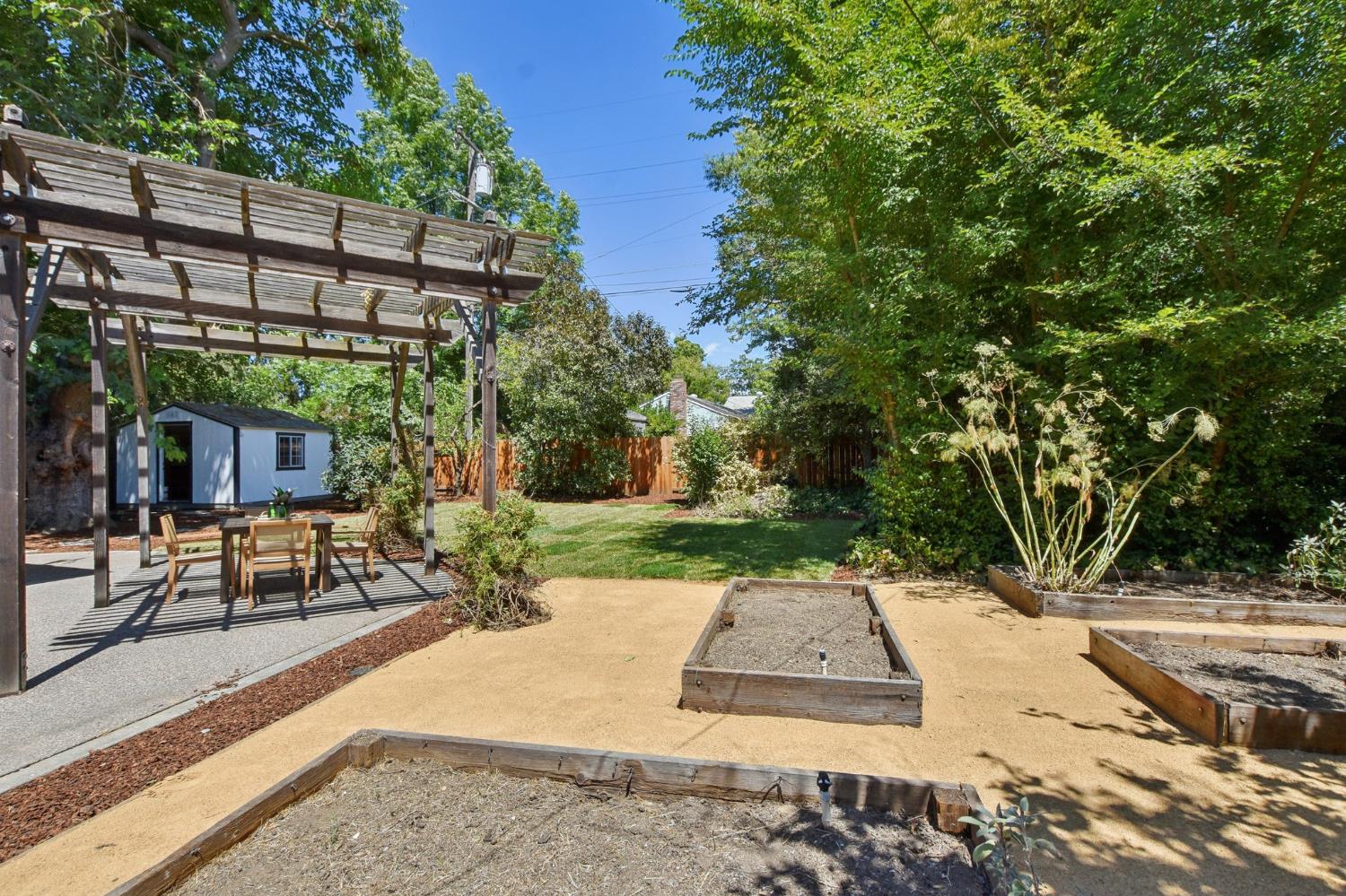 602 I Street