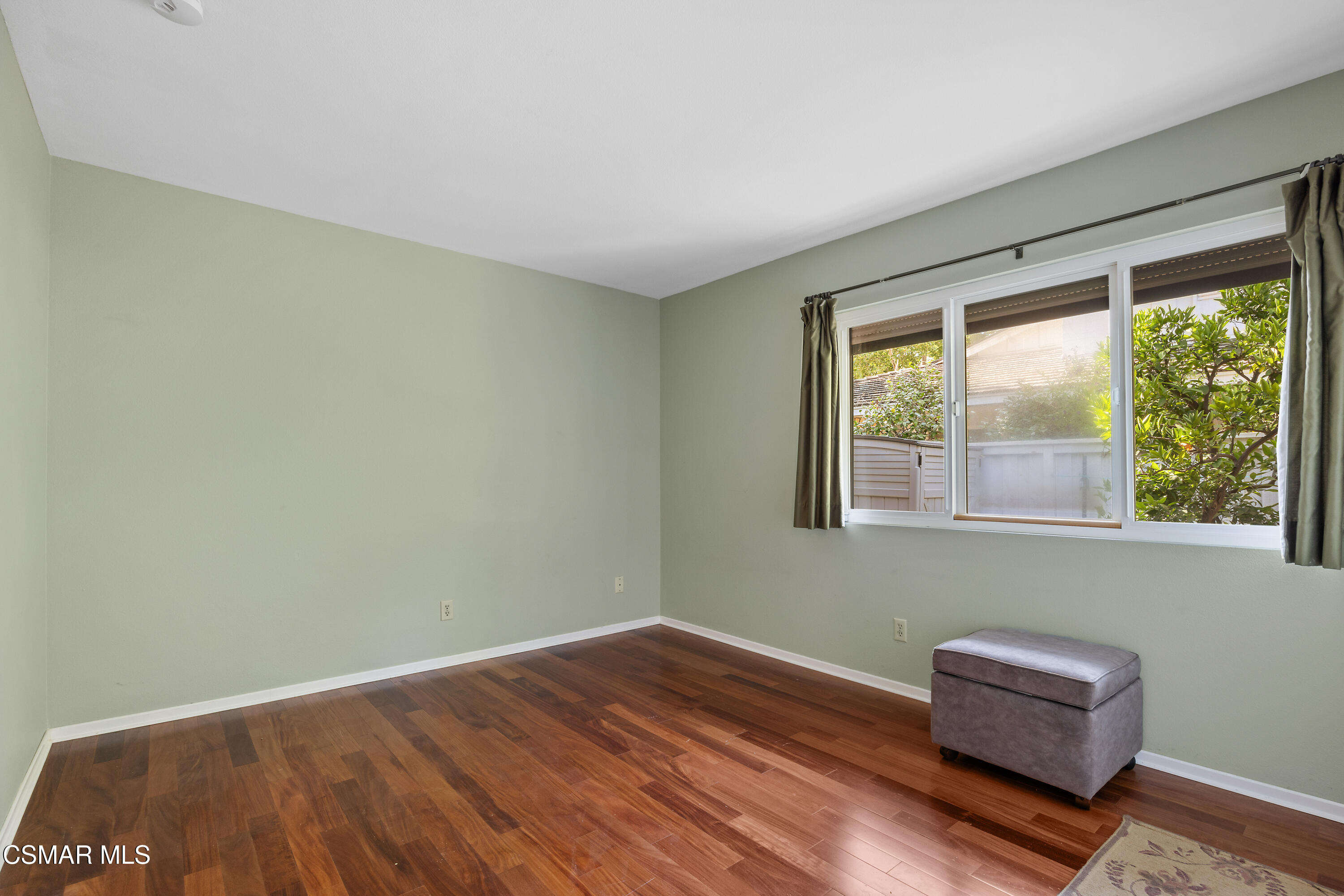 1641 Trafalgar Place