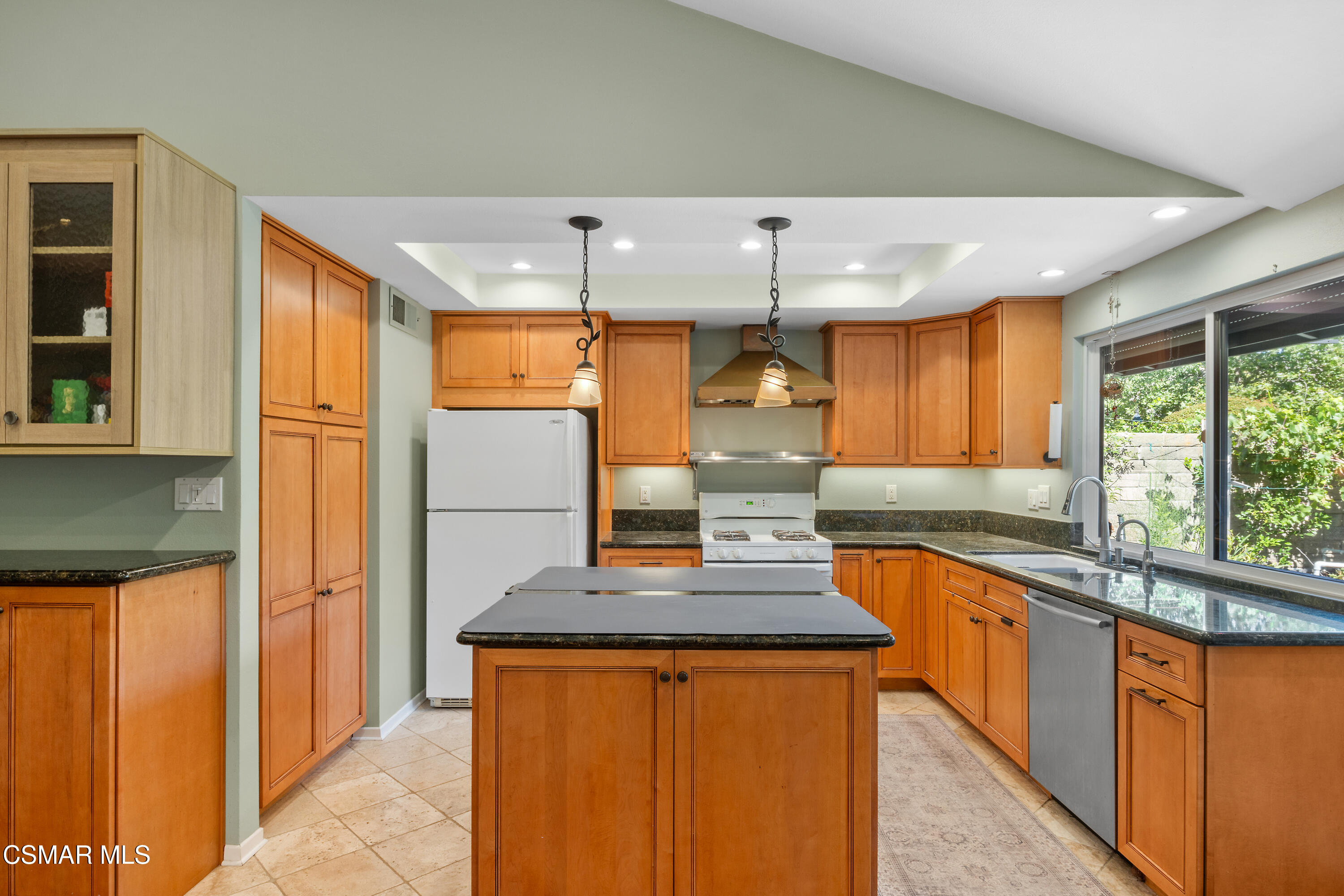 1641 Trafalgar Place