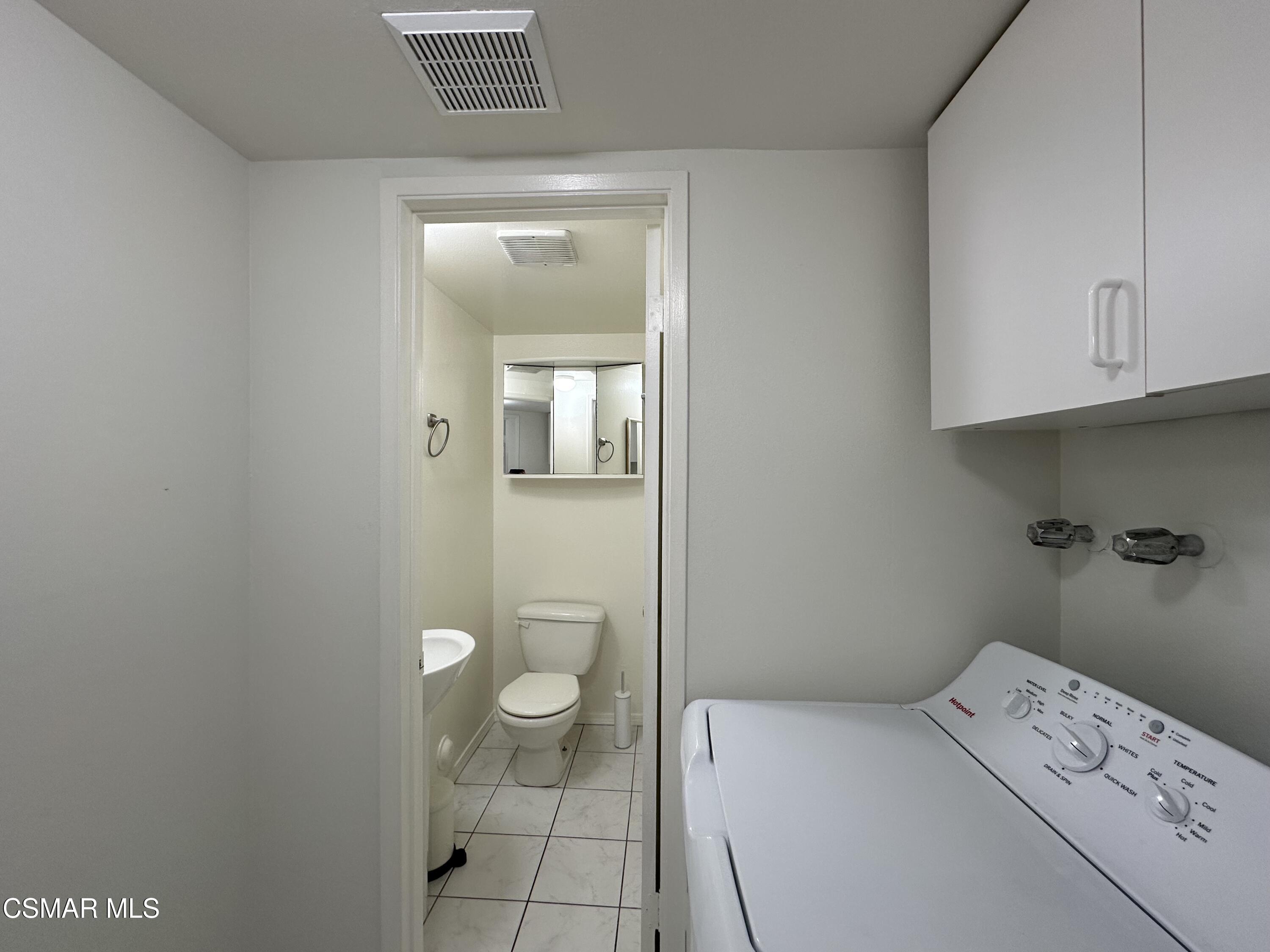 6621 Wilbur Avenue, 9