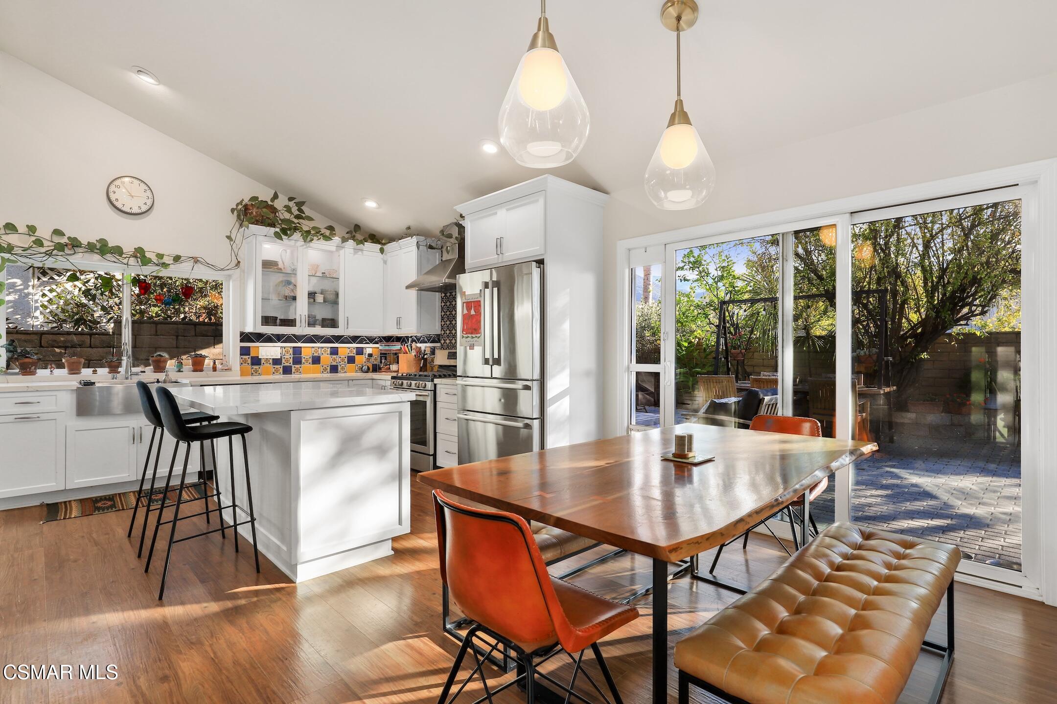 3348 Holloway Street