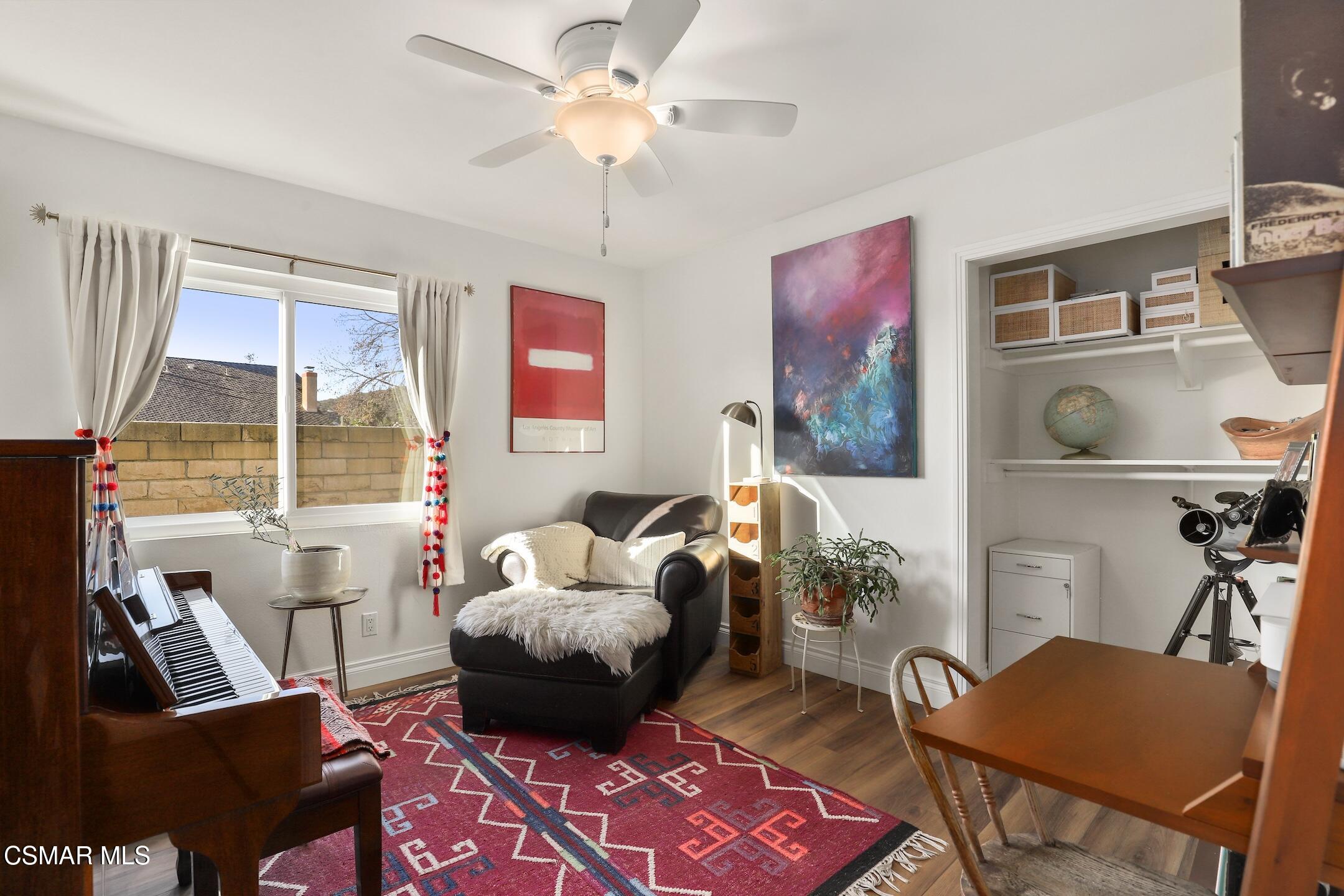 3348 Holloway Street