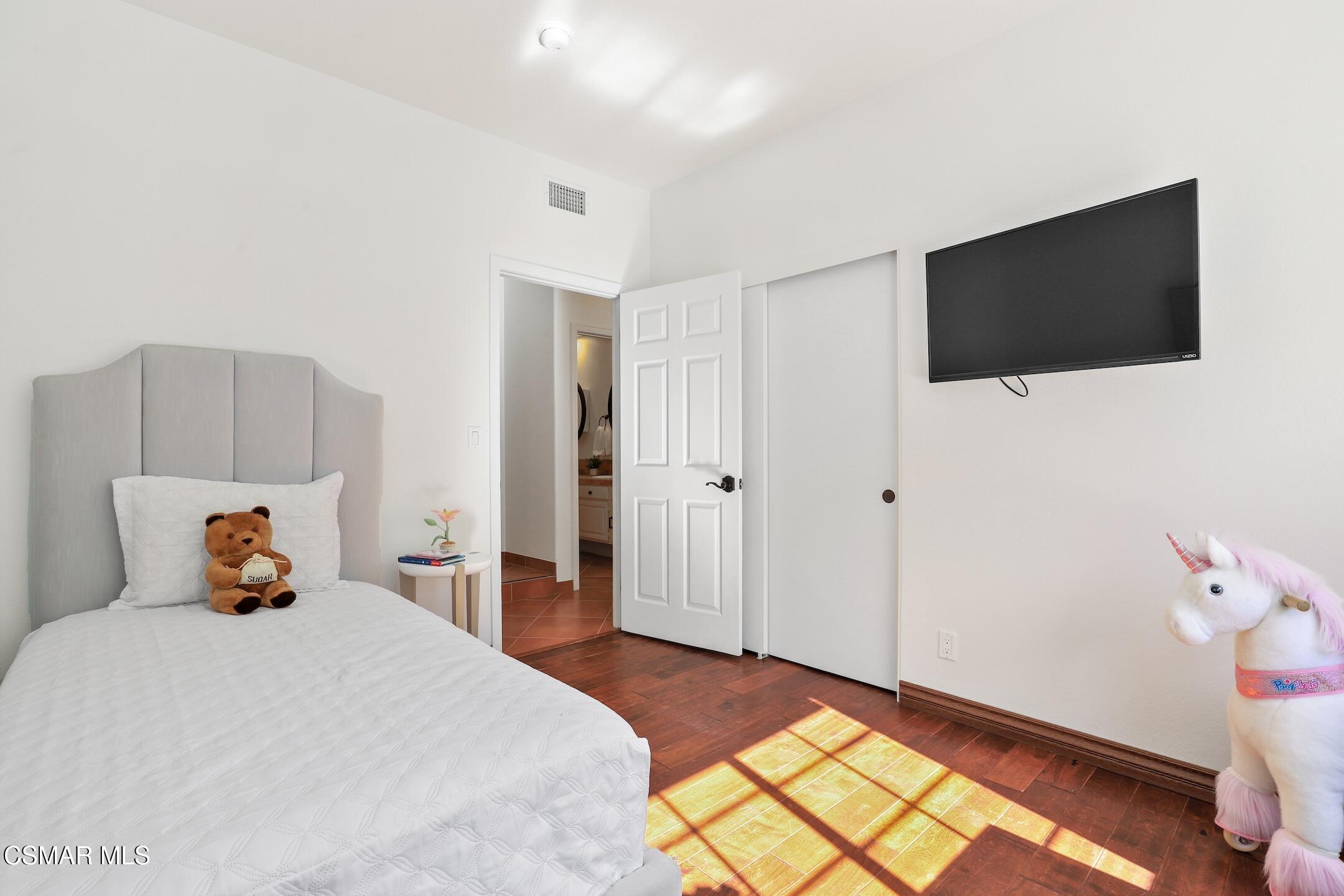 754 Cedar Point Place