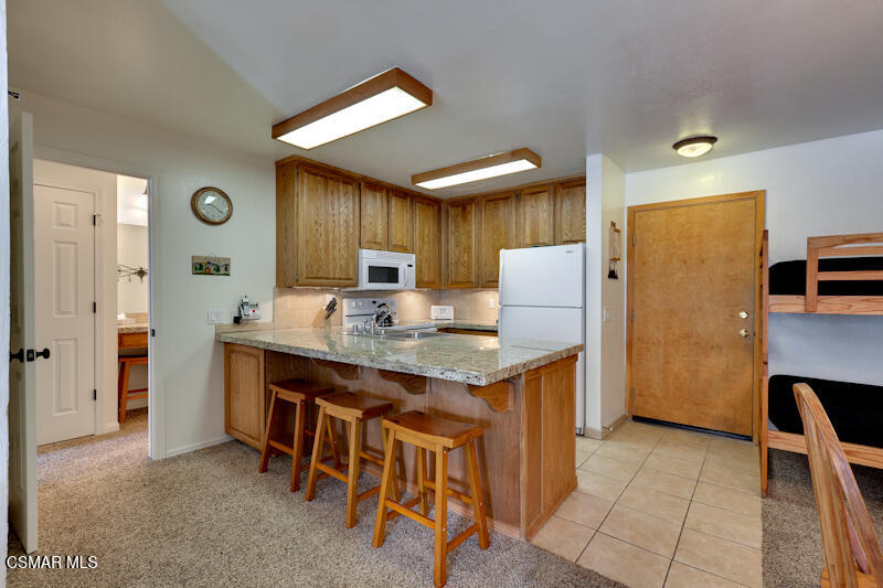 895 Canyon Boulevard, 15