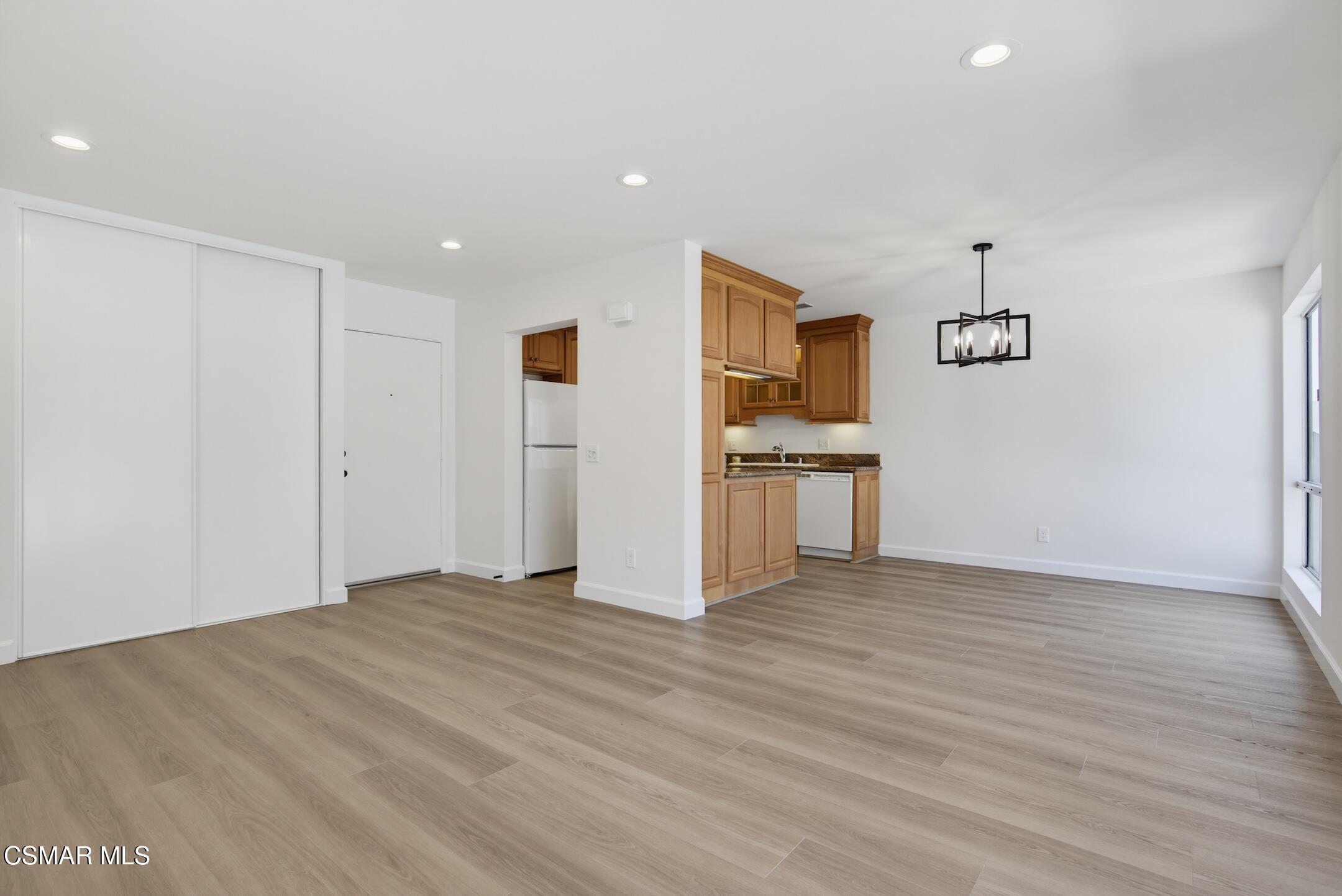 291 Sequoia Court, 34