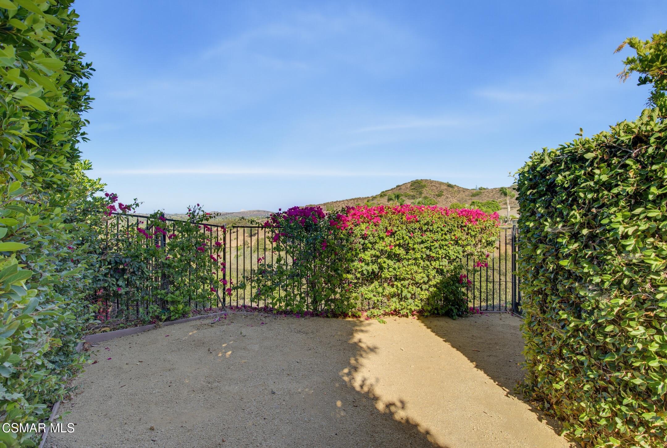 1021 Lynnmere Drive