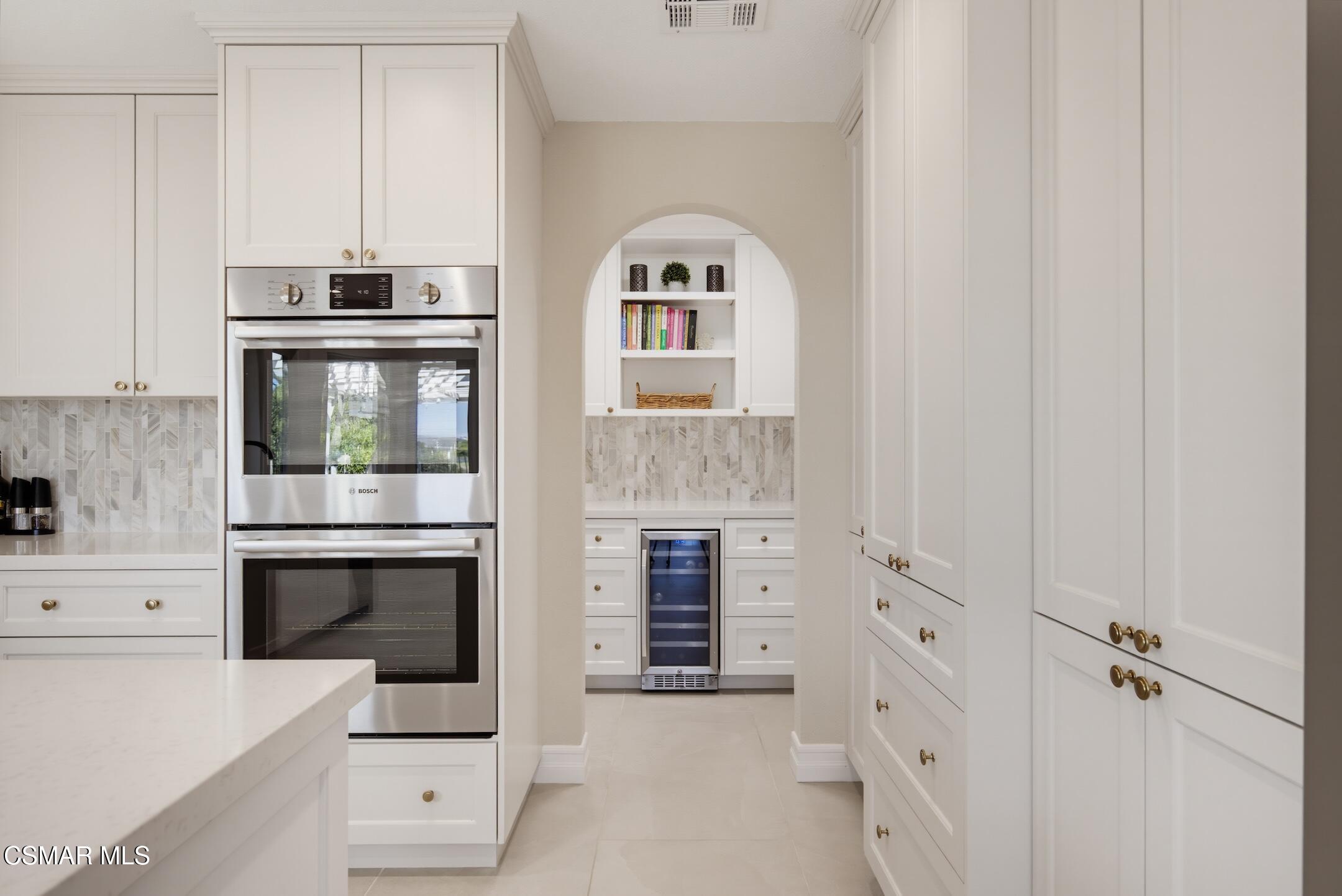 1021 Lynnmere Drive