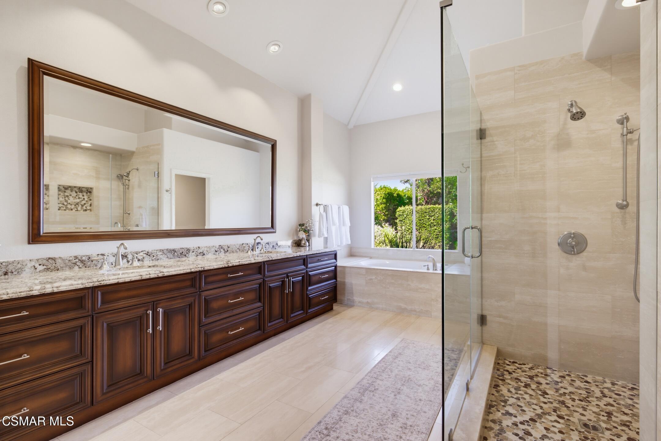 1021 Lynnmere Drive