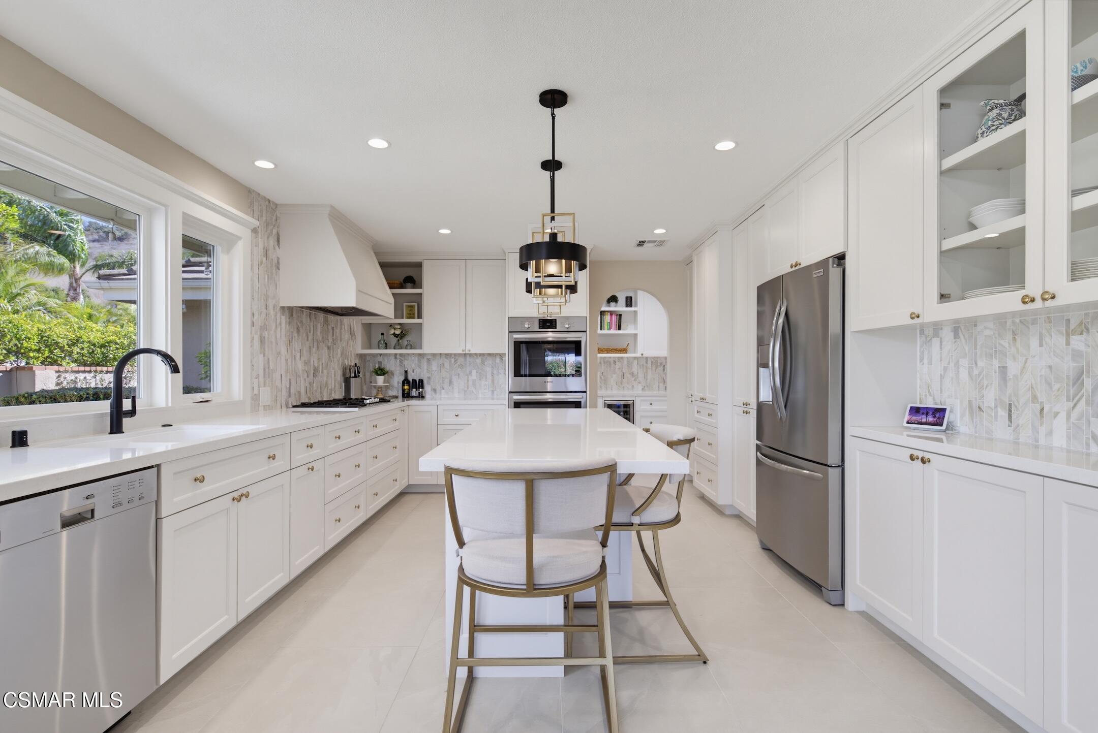 1021 Lynnmere Drive