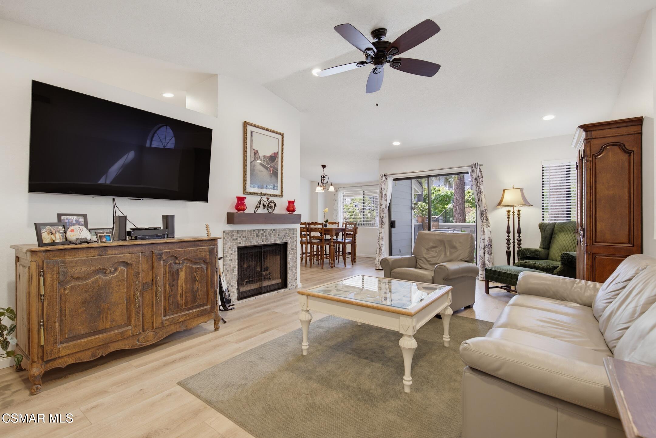 29105 E Thousand Oaks Boulevard, E