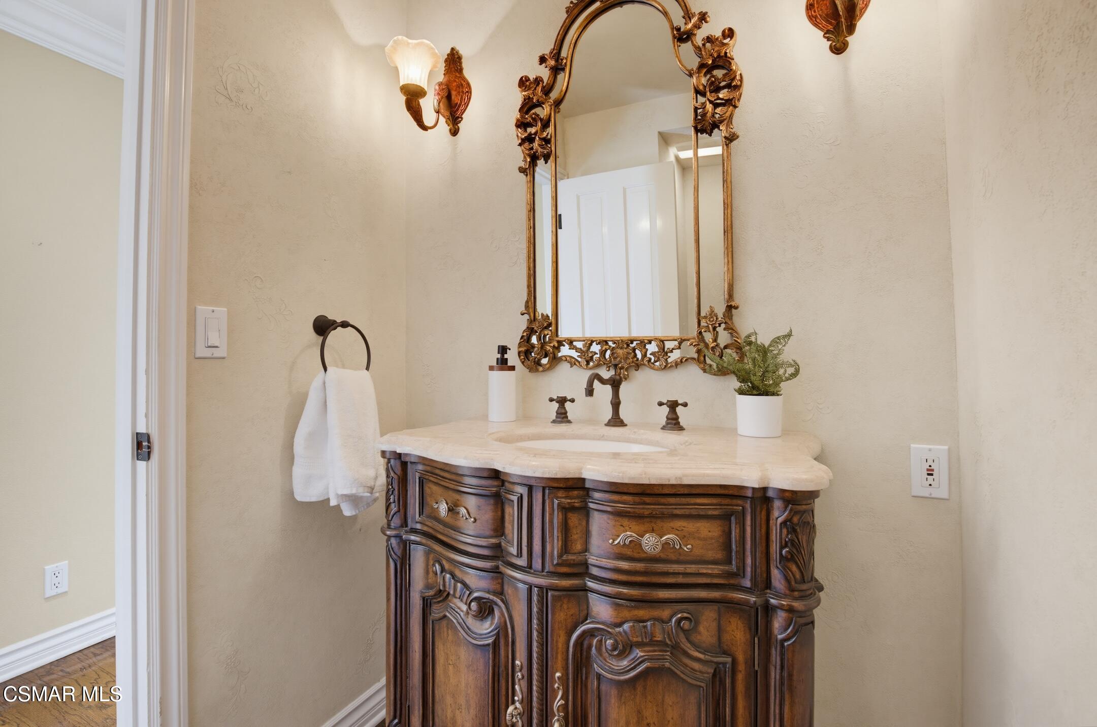 3927 Fairbreeze Circle