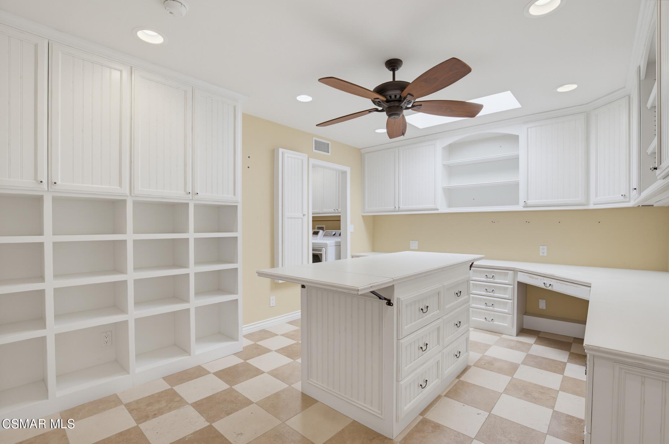 3927 Fairbreeze Circle
