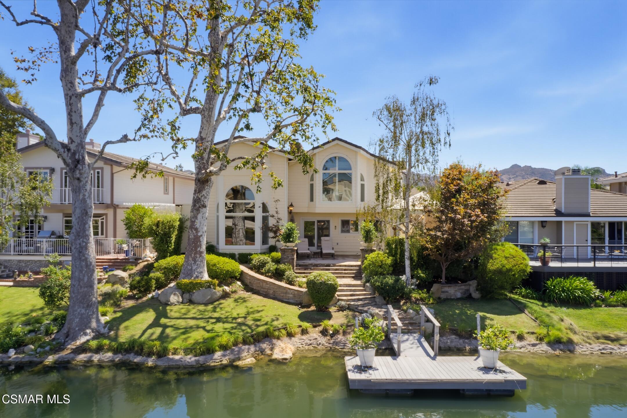 3927 Fairbreeze Circle