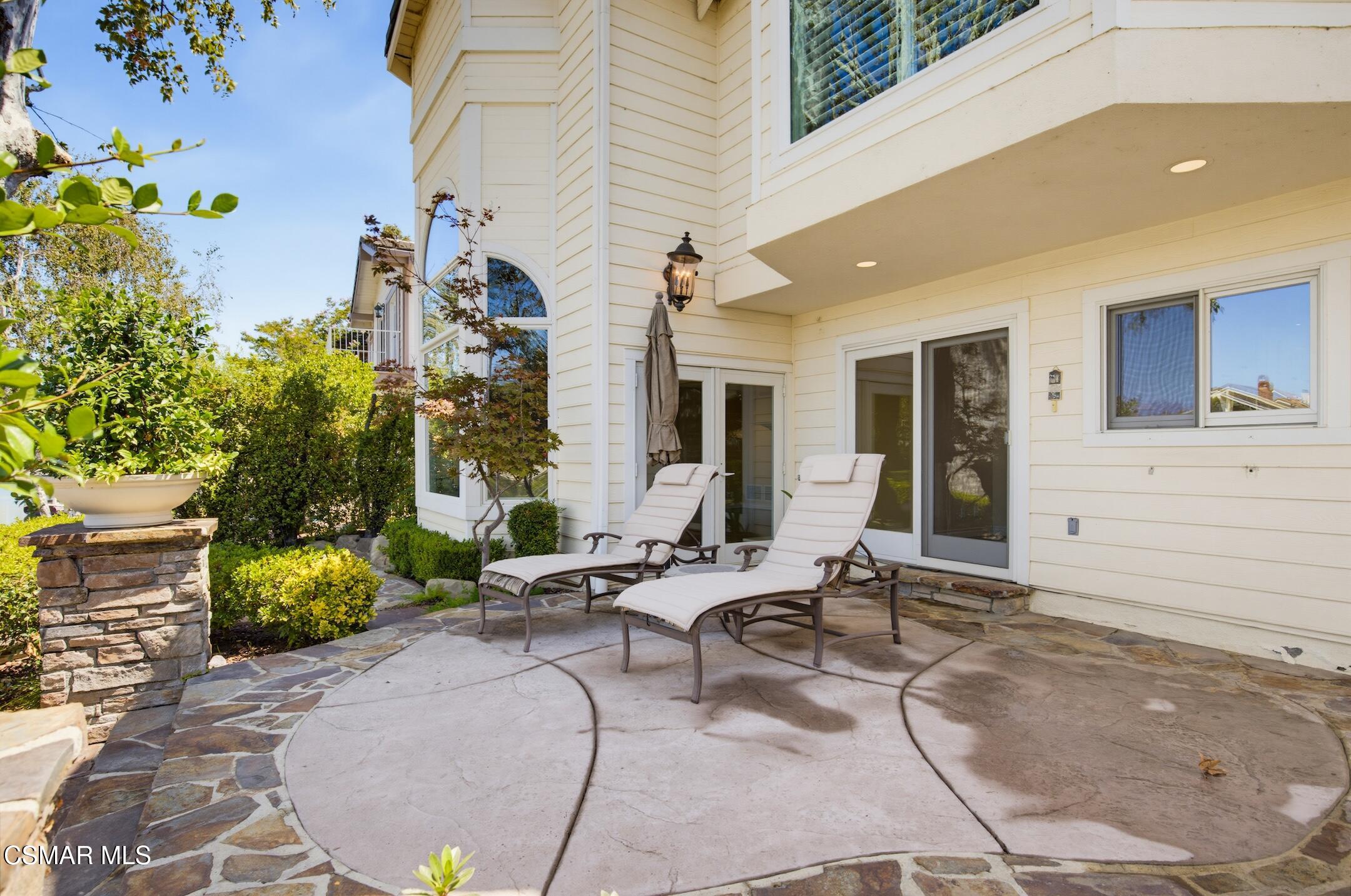 3927 Fairbreeze Circle