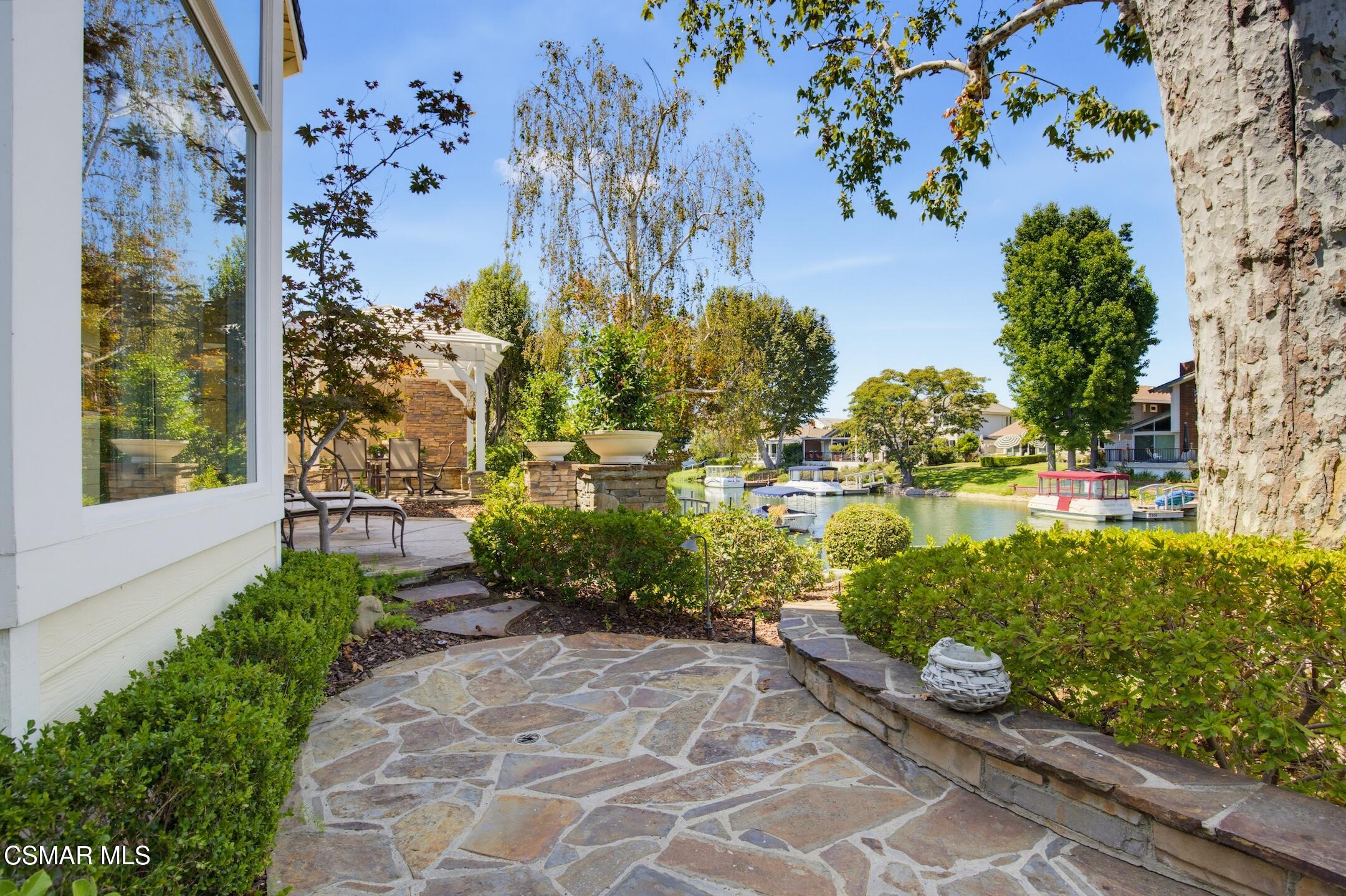 3927 Fairbreeze Circle