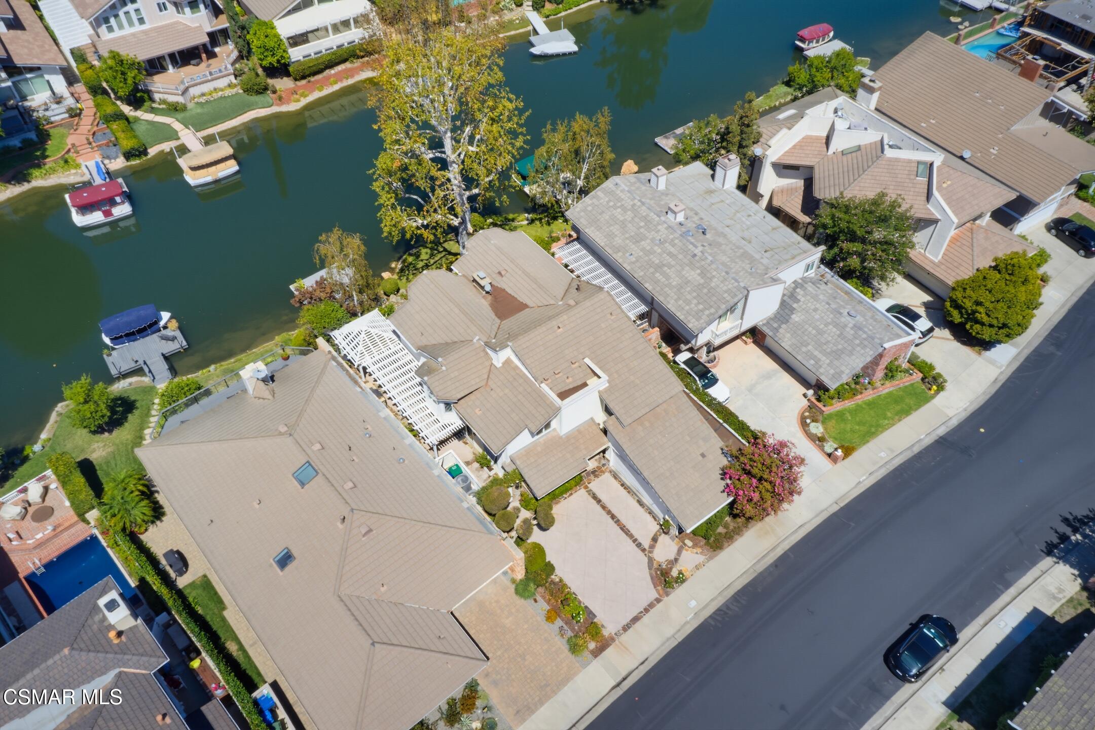 3927 Fairbreeze Circle