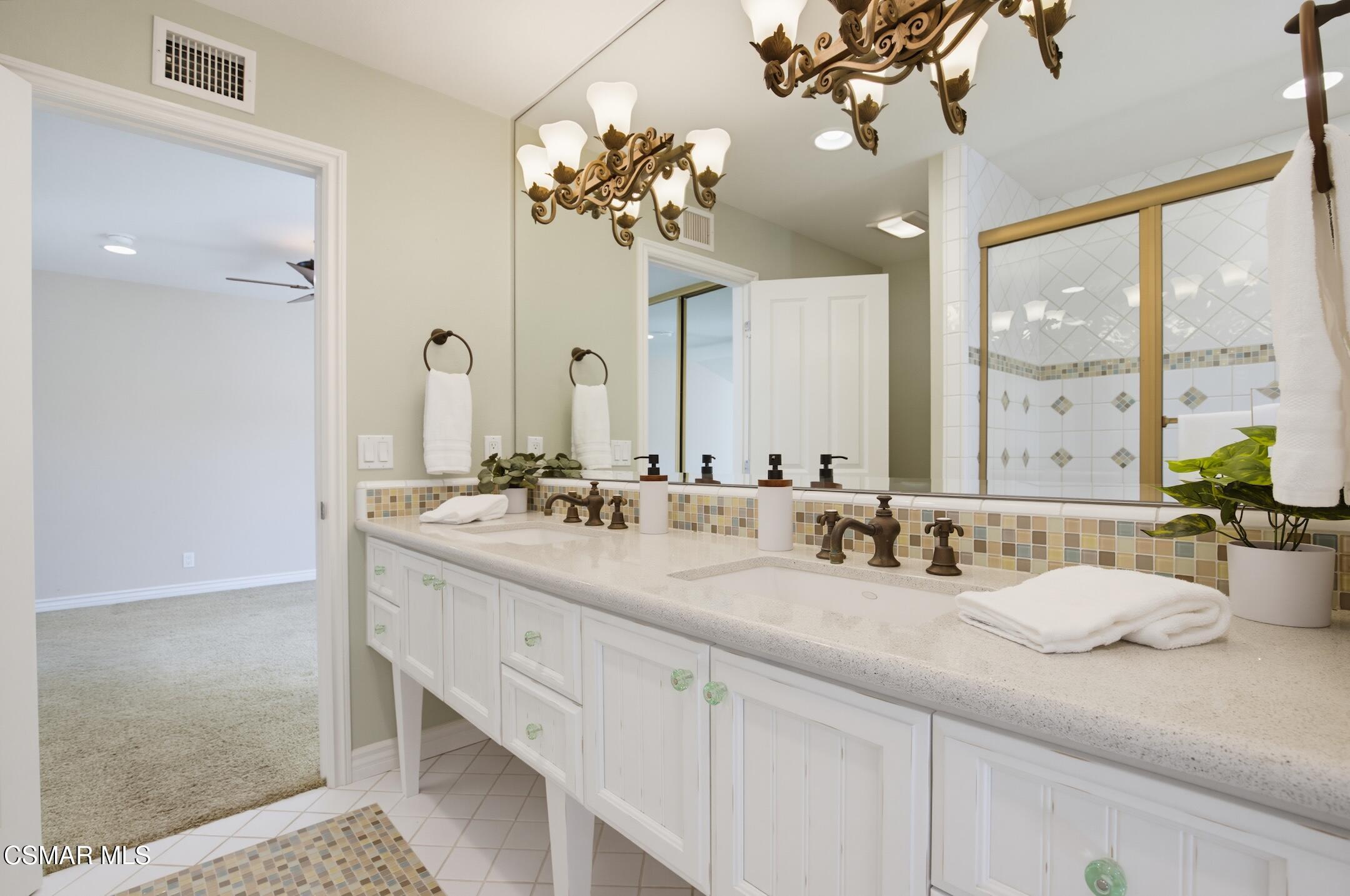 3927 Fairbreeze Circle