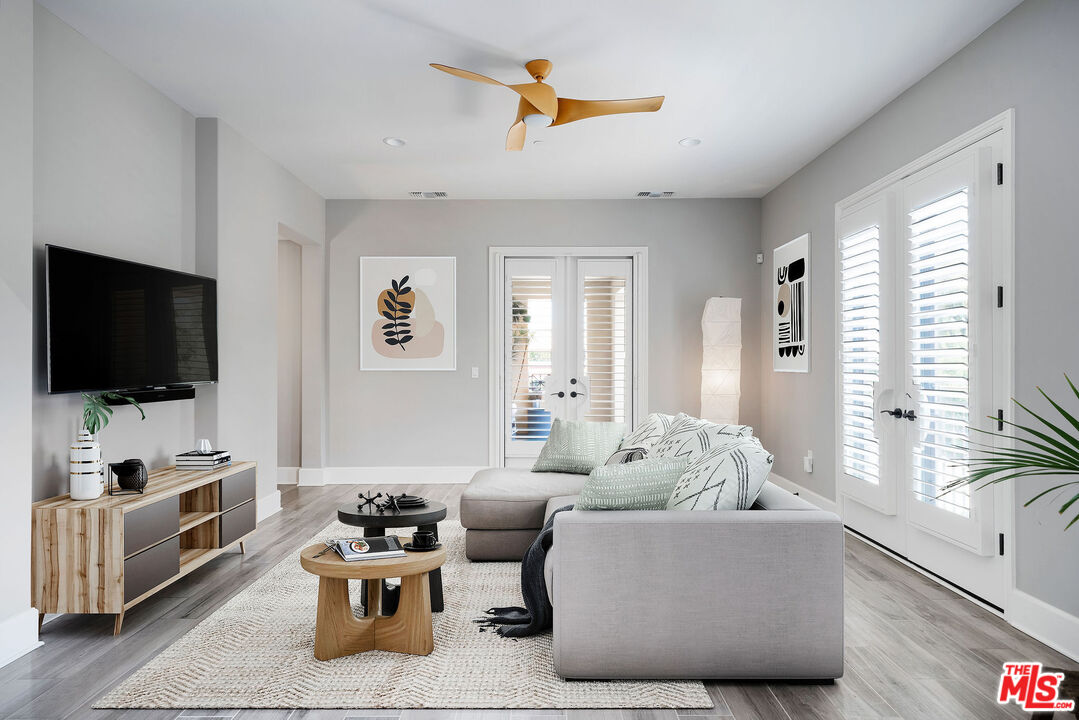 23500 PARK SORRENTO Unit: H31