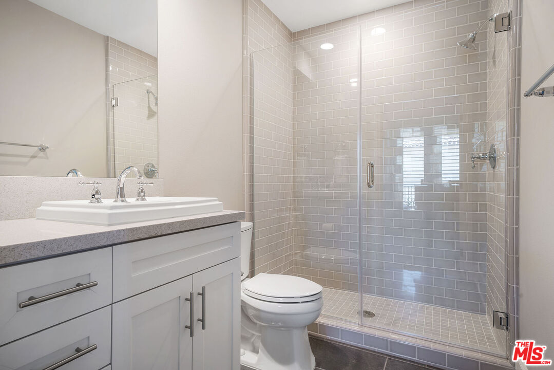 23500 PARK SORRENTO Unit: H31