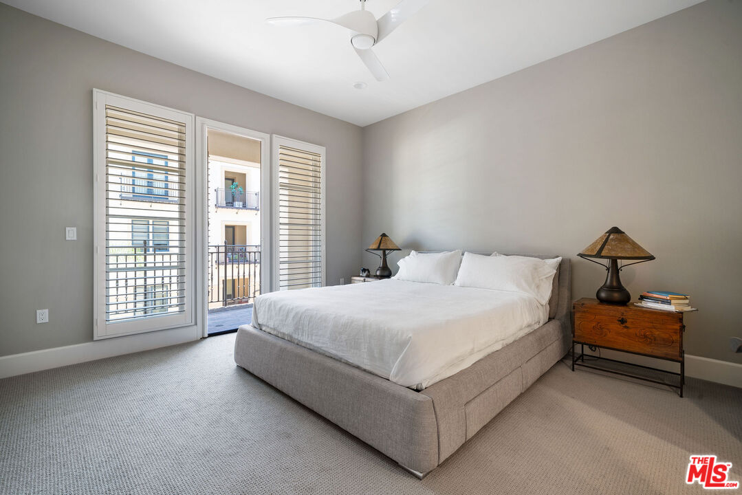 23500 PARK SORRENTO Unit: H31