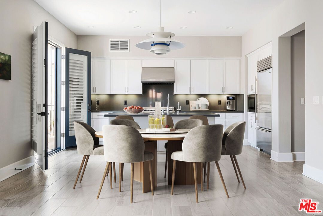 23500 PARK SORRENTO Unit: H31