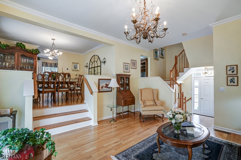 93 Crabapple Ln