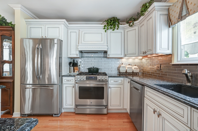 93 Crabapple Ln