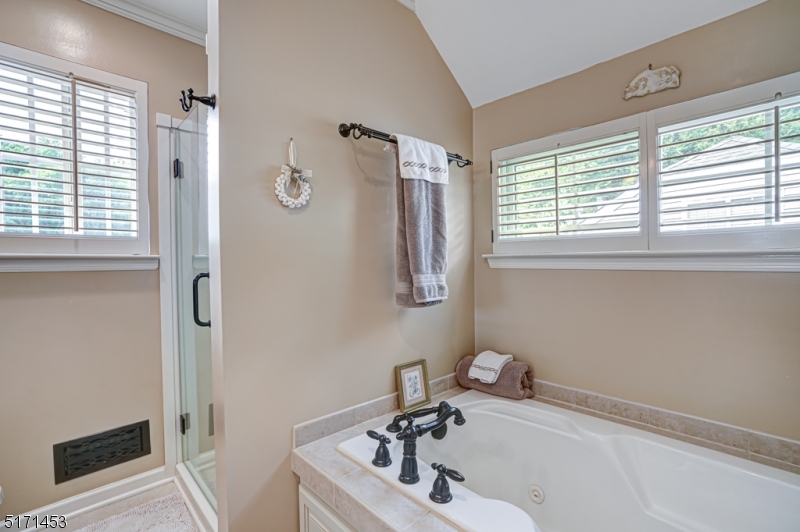 93 Crabapple Ln