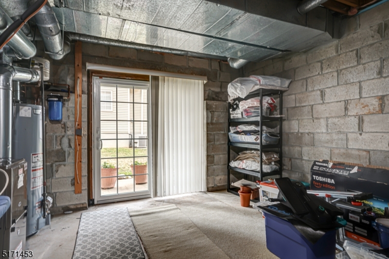 93 Crabapple Ln