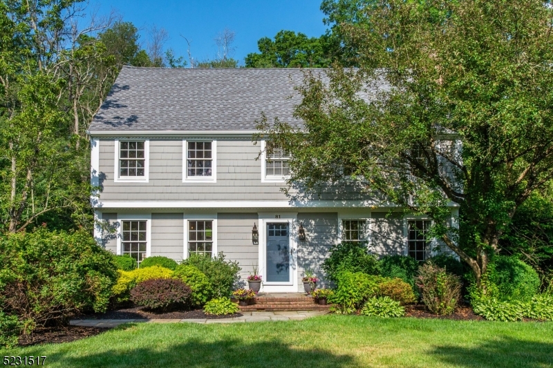 81 Hilltop Rd