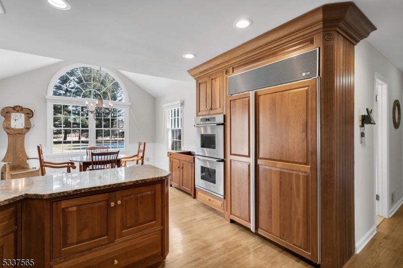 70 Springhouse Ln