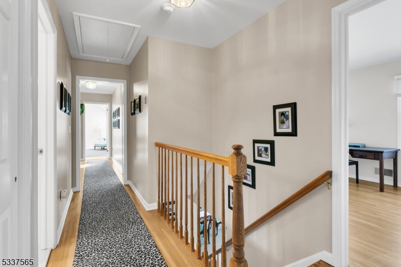70 Springhouse Ln