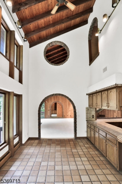 15 Long Hill Rd