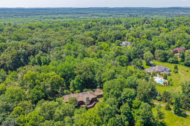 15 Long Hill Rd