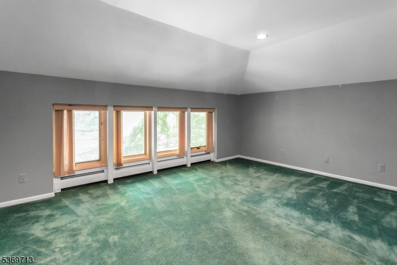 15 Long Hill Rd