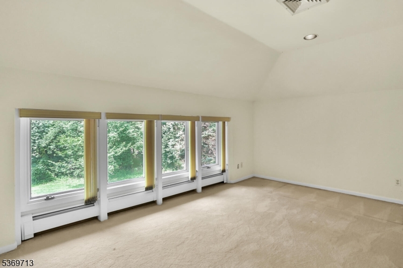 15 Long Hill Rd