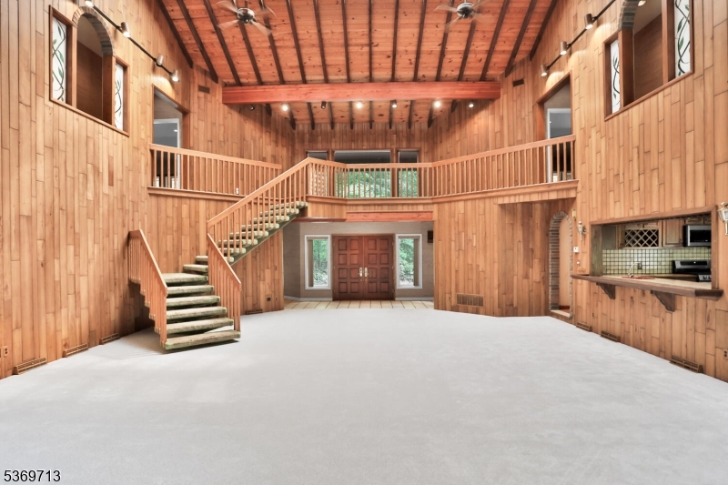 15 Long Hill Rd
