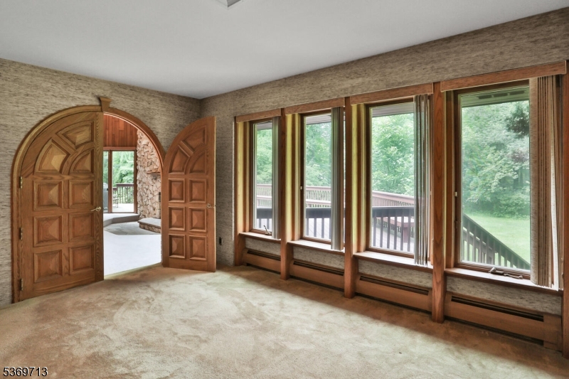 15 Long Hill Rd