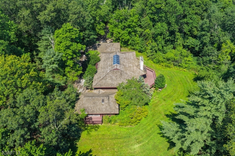 15 Long Hill Rd