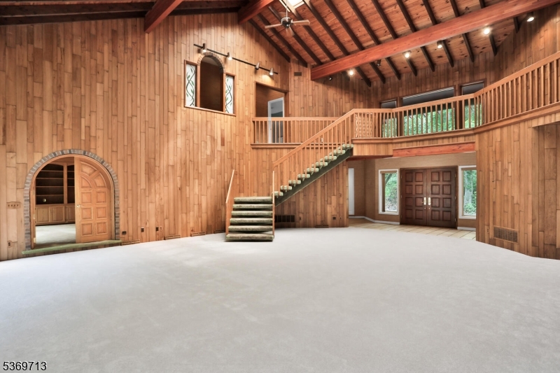 15 Long Hill Rd