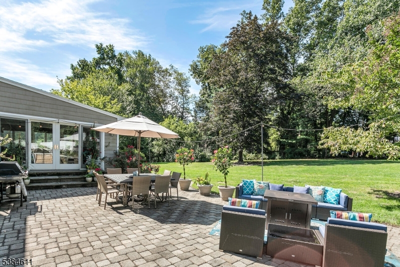 28 Franklin Dr