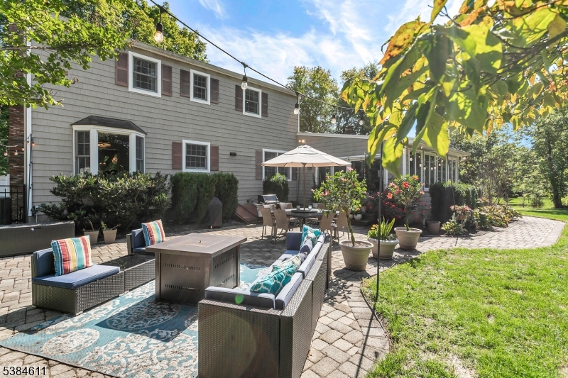28 Franklin Dr