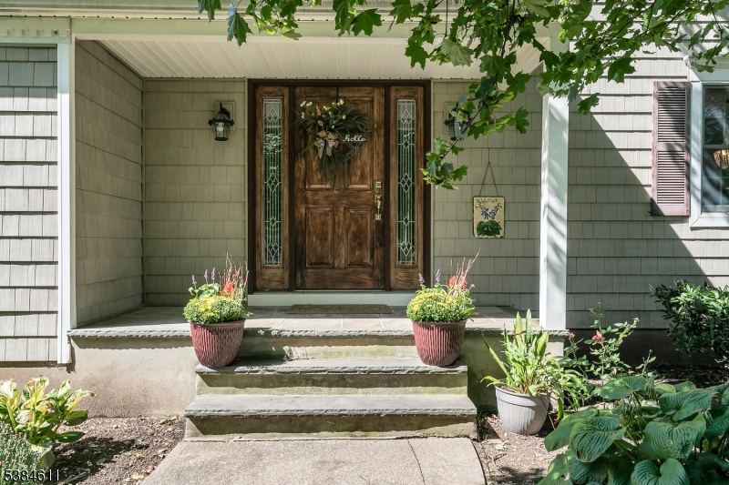 28 Franklin Dr