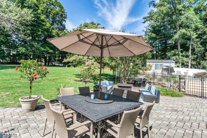 28 Franklin Dr