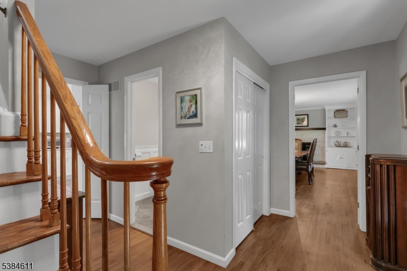 28 Franklin Dr
