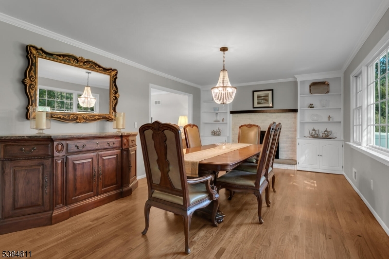 28 Franklin Dr